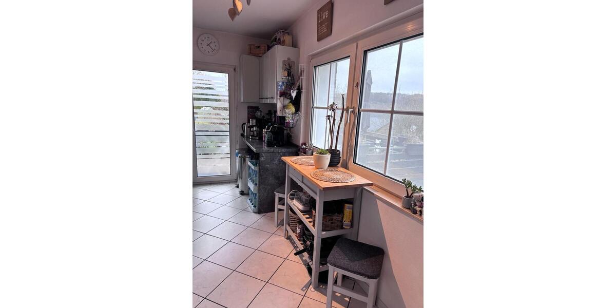 Etagenwohnung Hückeswagen - 2 Zimmer, 90 m&sup2;, 1.050&euro; | Angebot:25723682