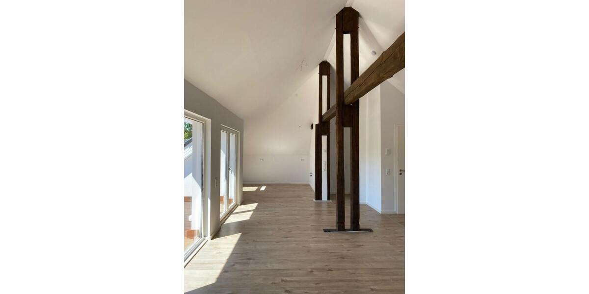 Dachgeschoßwohnung Lindlar - 3 Zimmer, 102 m&sup2;, 955&euro; | Angebot:26256349