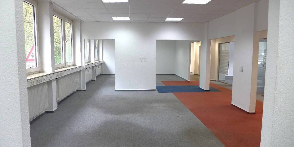 Gewerbeobjekt Wuppertal Elberfeld - 9 Zimmer, 298 m&sup2;, 1.950&euro; | Angebot:26433225