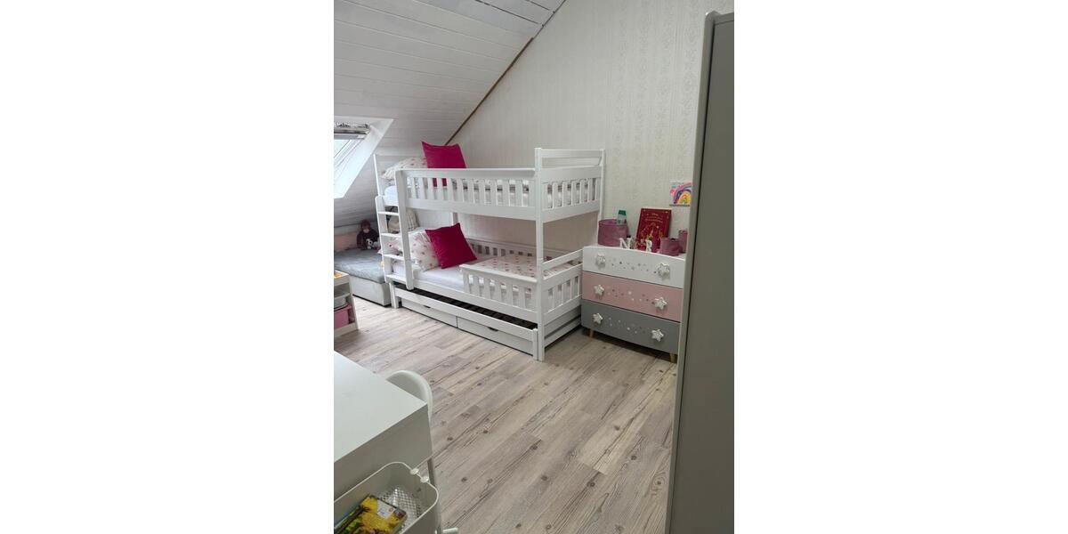 Dachgeschoßwohnung Solingen Höhscheid - 3 Zimmer, 63 m&sup2;, 950&euro; | Angebot:26184800