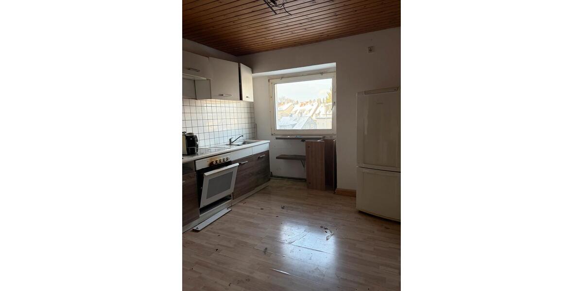 Helles Dachgeschoß auf dem Rott in Trassennähe 1 zimmer