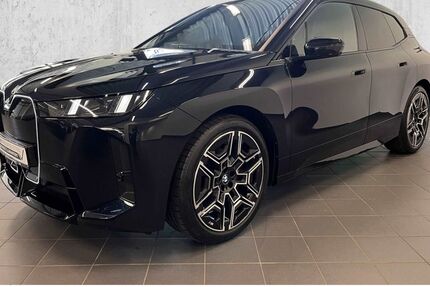 BMW iX 25.700 km 82.990 &euro; Solingen 42719
