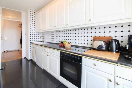 Einziehen & Aufatmen: Stilvolle Wohnung mit Charme und Ausblick 3 zimmer