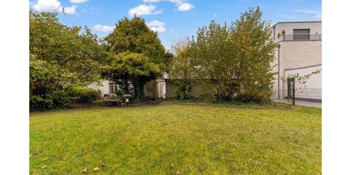 Doppelhaushälfte in Leverkusen Schlebusch zum Kernsanieren 2 zimmer