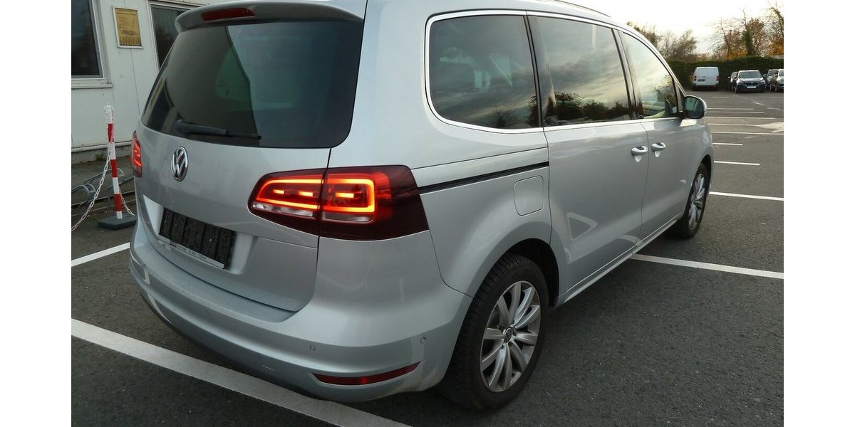 VW Sharan 2.0 TDI DSG Panorama Navi Leder 7 Sitze + 175.000 km 17.900 &euro; Ratingen 40885