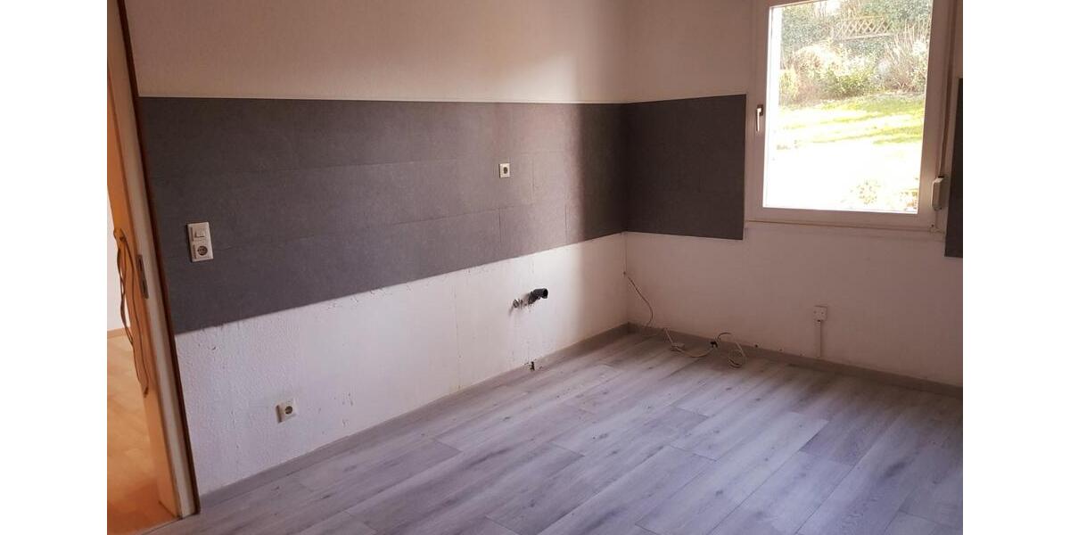 Großzügige 2,5 Zimmer Wohnung mit Garten mitten in Lüttringhausen 2.5 zimmer