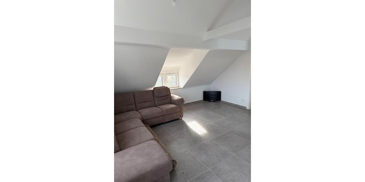 Dachgeschoßwohnung Bochum Bochum-Südwest - 3 Zimmer, 75 m&sup2;, 650&euro; | Angebot:25281732