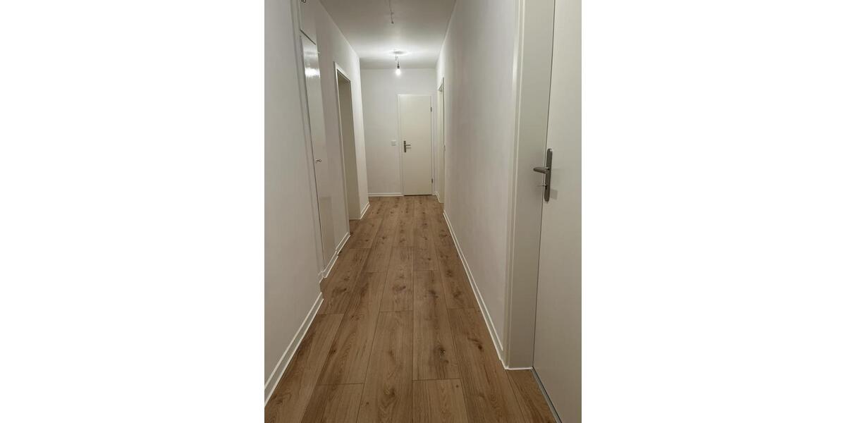 Erdgeschoßwohnung Langenfeld (Rheinland) - 3 Zimmer, 68 m&sup2;, 669&euro; | Angebot:24981828