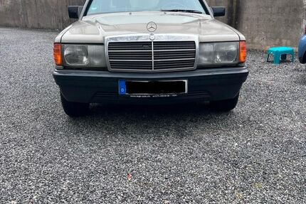Mercedes-Benz 190 176.000 km 1.850 &euro; Wuppertal 42117