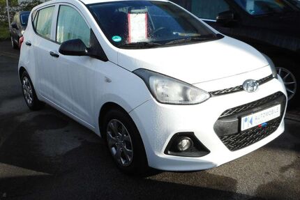 Hyundai i10 23.975 km 7.500 &euro; Solingen 42653