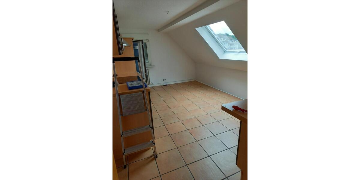 Dachgeschoßwohnung Radevormwald - 2.5 Zimmer, 70 m&sup2;, 455&euro; | Angebot:26415536