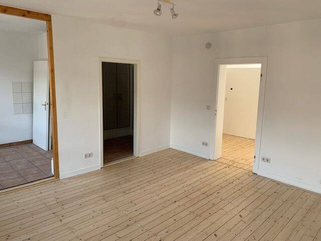 Frisch modernisierte 2 -Zimmer-Wohnung - Das optimale Stadtwohnen !