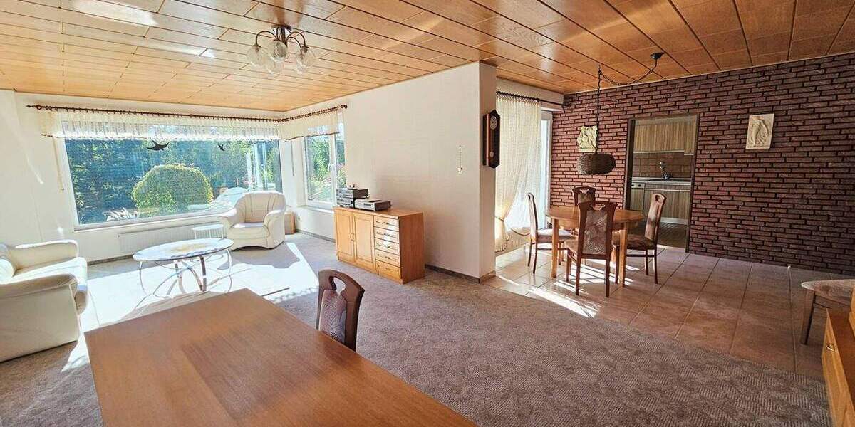 Gepflegtes Einfamilienhaus mit Garage und traumhaftem Grundstück in Leverkusen- Lützenkirchen 4 zimmer