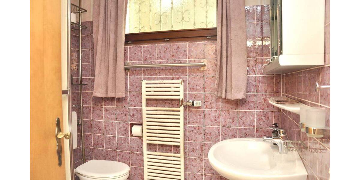 Einfamilienhaus Düsseldorf Wersten - 6 Zimmer, 130 m&sup2;, 698.000&euro; | Angebot:26835262