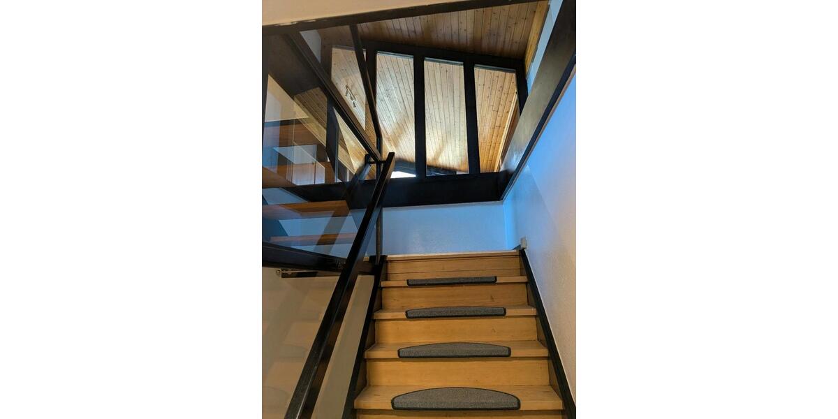 Dachgeschoßwohnung Hückeswagen - 2.5 Zimmer, 70 m&sup2;, 510&euro; | Angebot:25532959