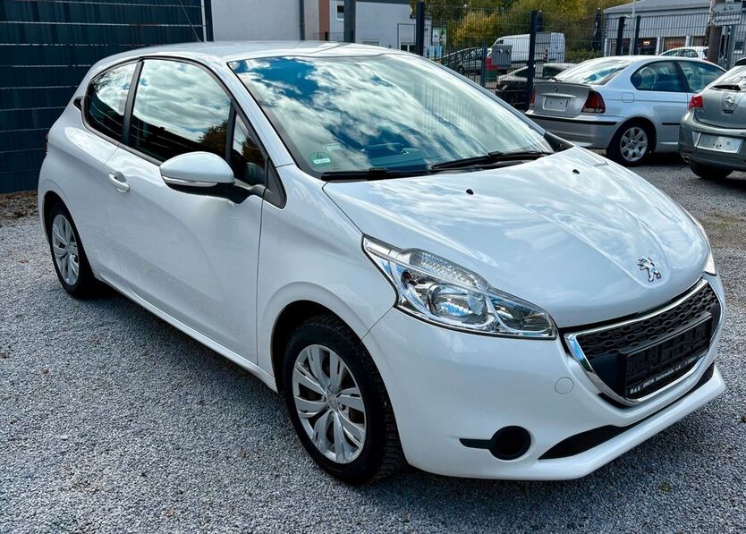 Peugeot 208 118.506 km 4.550 € Schwelm 58332