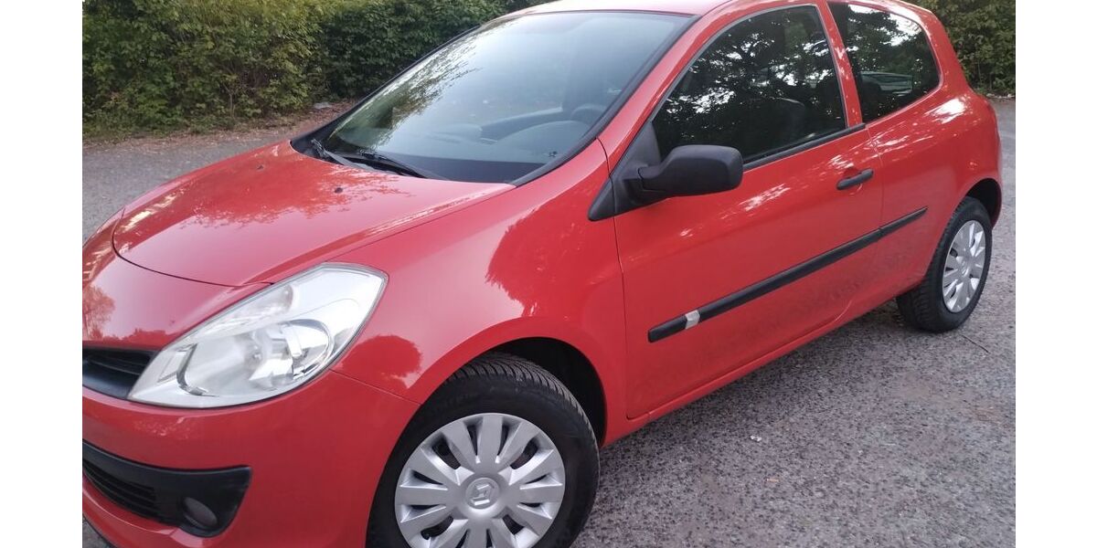 Renault Clio 167.000 km 1.850 &euro; Solingen 42651