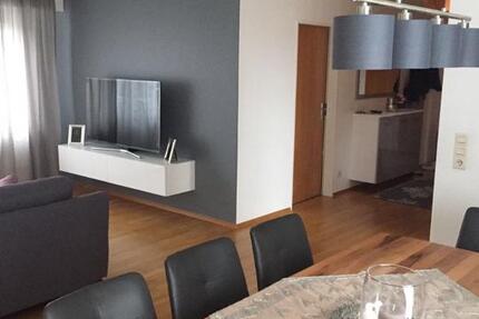 Maisonette in Burscheid:Zentrumsnah,ruhig, 2 Bäder,TG,&Balkone 3 zimmer