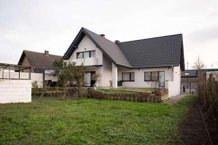 Haus Köln - 5 Zimmer, 180 m&sup2;, 950.000&euro; | Angebot:27054150