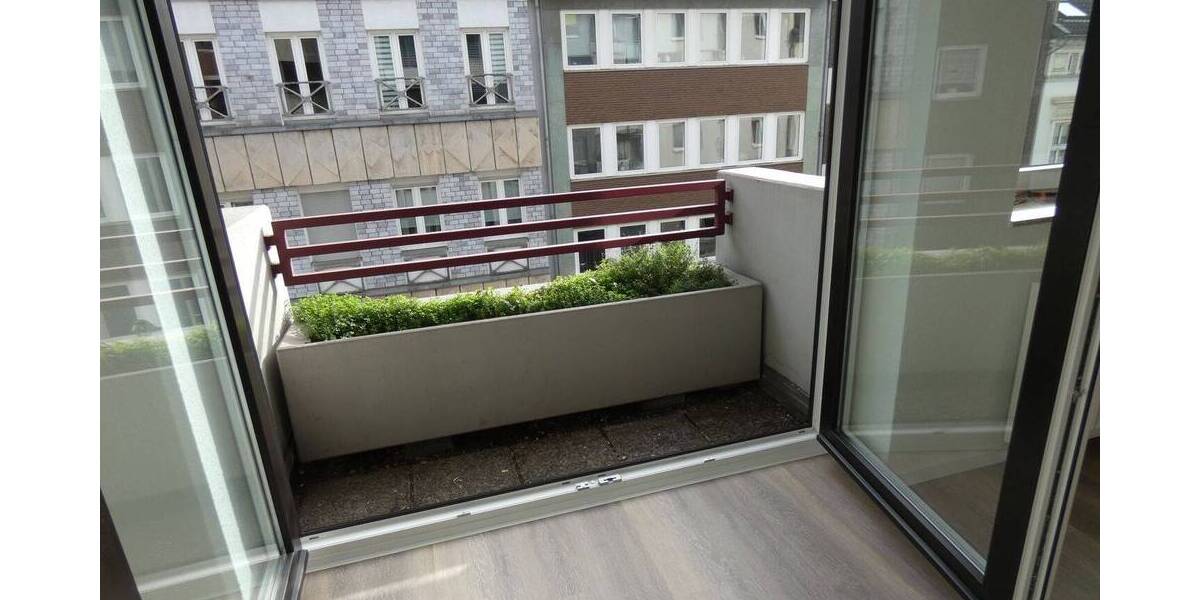 Etagenwohnung Düsseldorf Pempelfort - 2 Zimmer, 63 m&sup2;, 1.150&euro; | Angebot:26170383