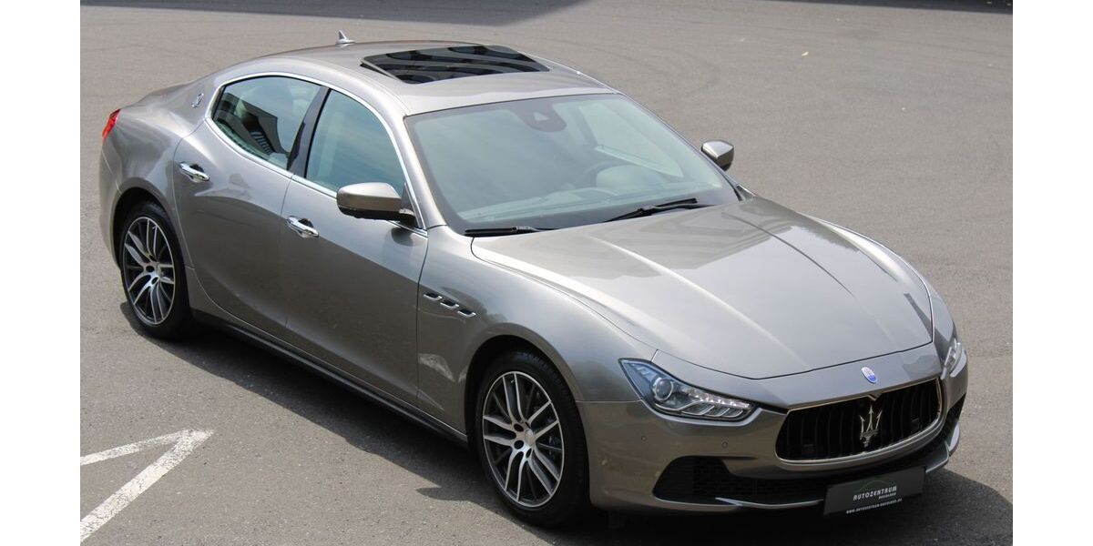 Maserati Ghibli 18.046 km 34.990 &euro; Düsseldorf 40233