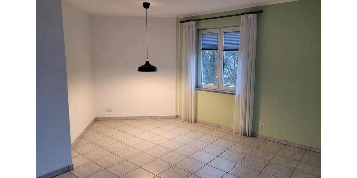 Helle, zentrale Eigentumswohnung mit Aufzug 2 zimmer