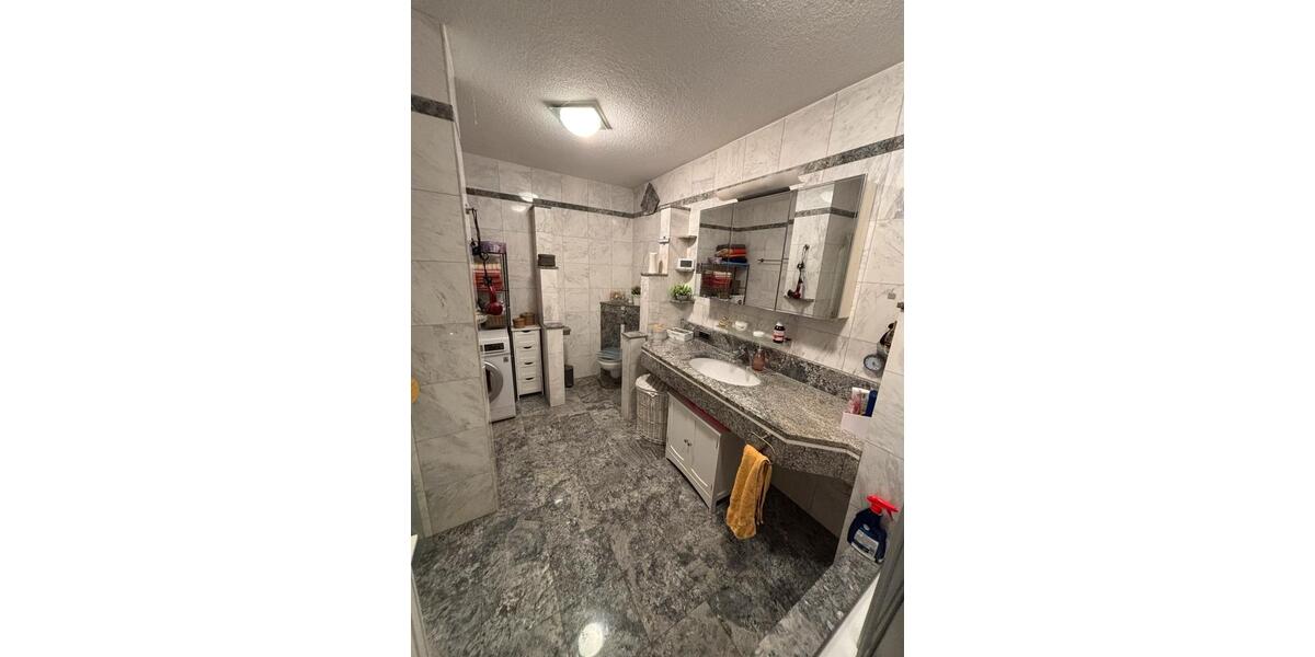 Erdgeschoßwohnung Herdecke - 2.5 Zimmer, 83 m&sup2;, 230.000&euro; | Angebot:26238337