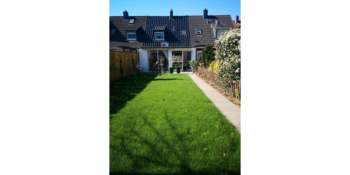 Einfamilienhaus Hilden - 5 Zimmer, 90 m&sup2;, 2.600&euro; | Angebot:25852142