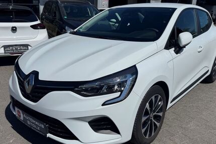 Renault Clio 26.953 km 13.597 &euro; Wipperfürth 51688