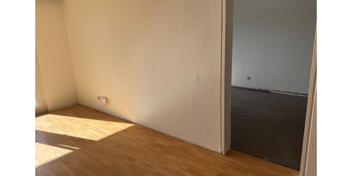 Etagenwohnung Bergisch Gladbach Gronau - 2 Zimmer, 71 m&sup2;, 185.000&euro; | Angebot:25765745