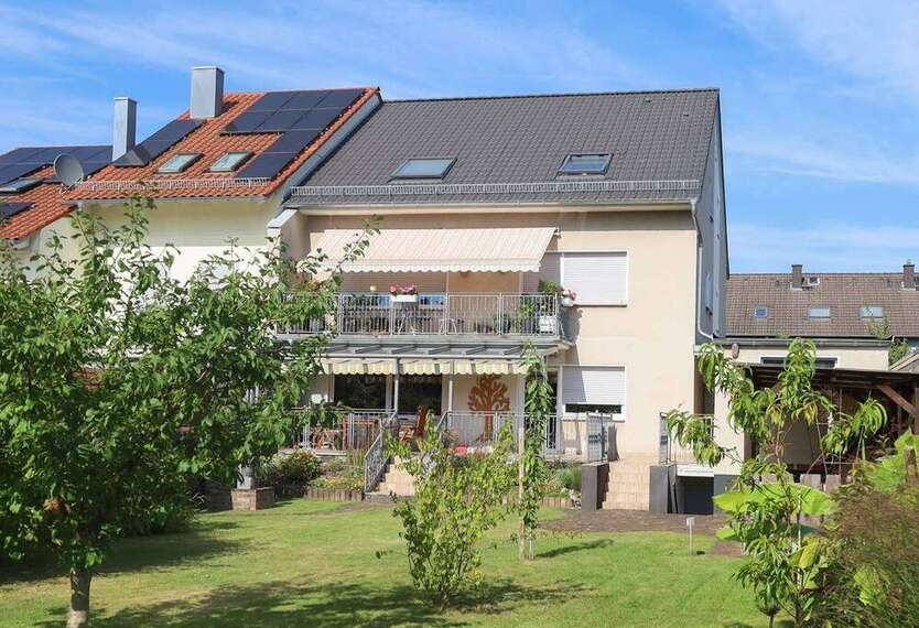 Haus zum Kaufen in Langenfeld Richrath 730.000 € 271.36 m²