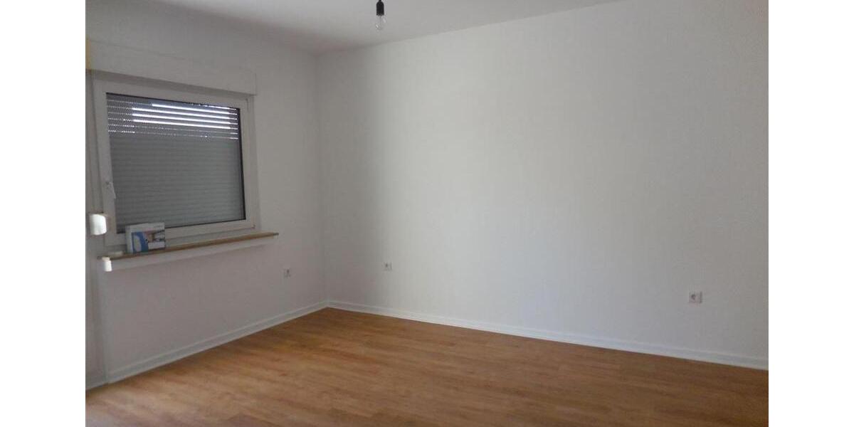 Etagenwohnung Leverkusen Bergisch Neukirchen - 3 Zimmer, 113 m&sup2;, 1.250&euro; | Angebot:24805217