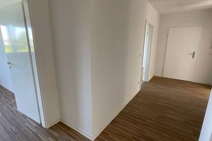 Wohnung Remscheid Süd - 3 Zimmer, 79 m&sup2;, 735&euro; | Angebot:26863055