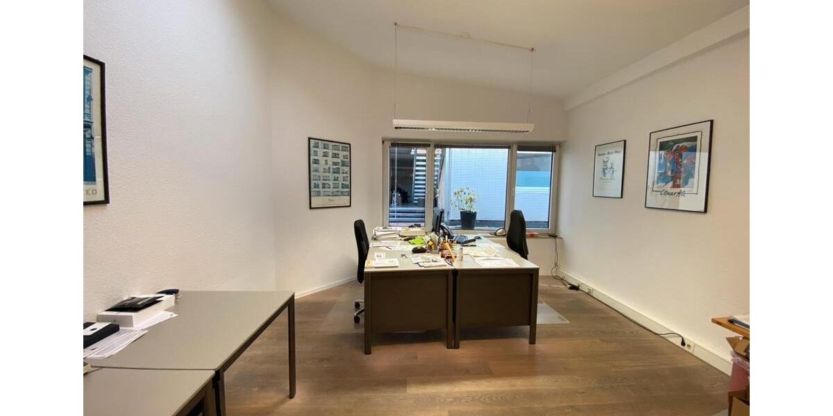 Rechtsanwälte-Steuerberater: 3 HELLE BÜRORÄUME in einem repräsentativen Umfeld zimmer