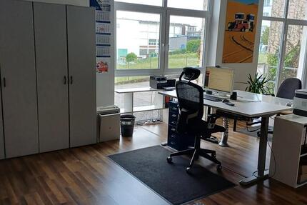 Büro Coworking Ausstellung Atelier Kurse SG-Südstadt zimmer