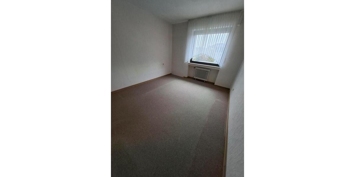 3-Zimmer-Wohnung mit Garage in Lev Quettingen – provisionsfrei 3 zimmer