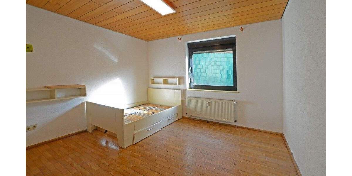 Mehrfamilienhaus, Wohnhaus Langenfeld Immigrath - 8 Zimmer, 233 m&sup2;, 699.000&euro; | Angebot:24701682