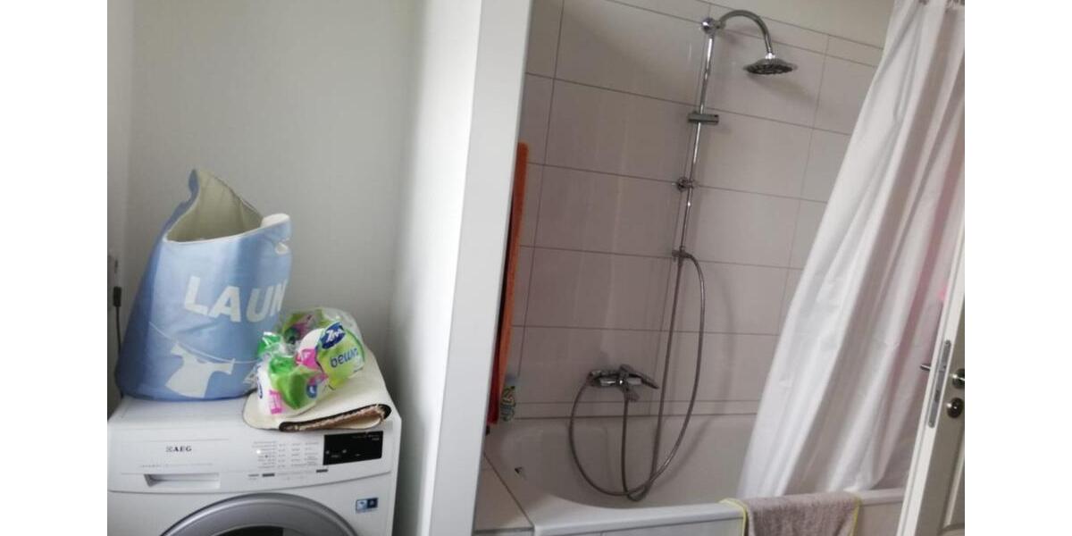 LED - Spots, Einbauküche, Glattputz, Wohnzimmer und Schlafzimmer 2 zimmer