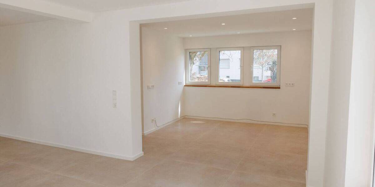 Einfamilienhaus Leverkusen Schlebusch - 8 Zimmer, 370 m&sup2;, 1.599.000&euro; | Angebot:26926981