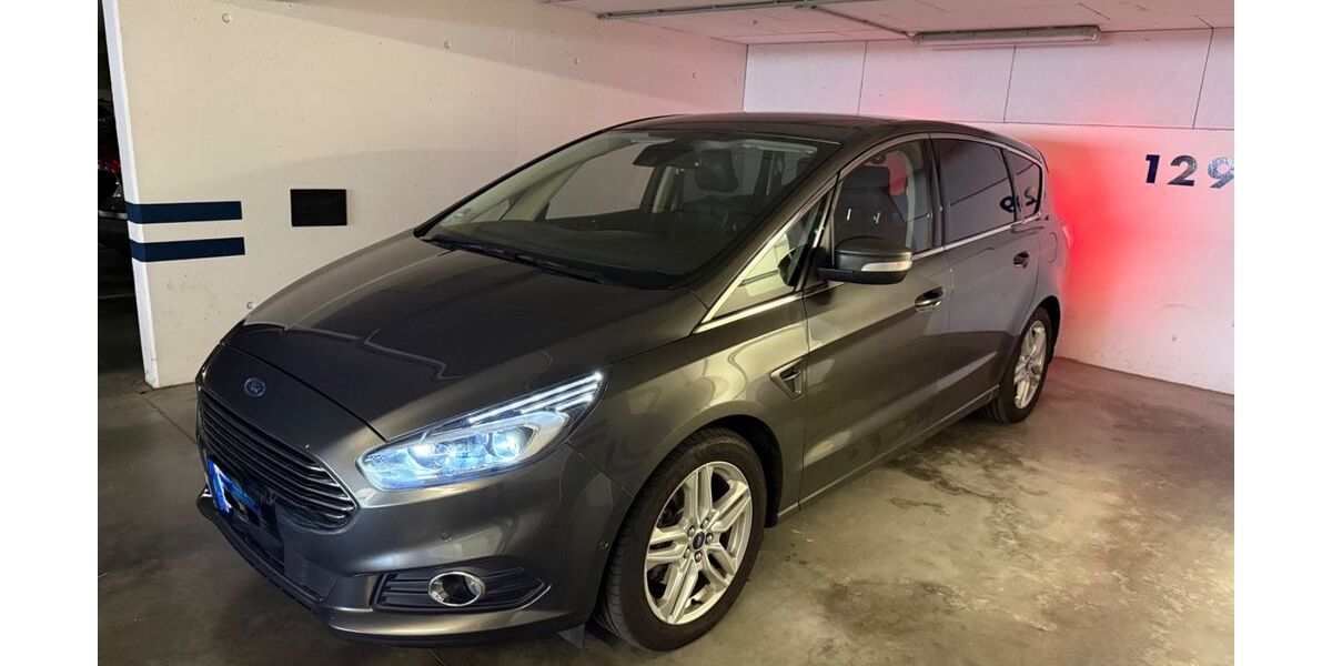 Ford S-Max 159.390 km 16.000 &euro; Ratingen 40878