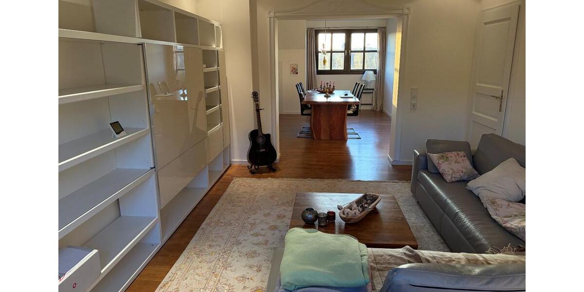 Dachgeschoßwohnung Düsseldorf Stadtbezirk 7 - 5 Zimmer, 139 m&sup2;, 680.000&euro; | Angebot:26423522