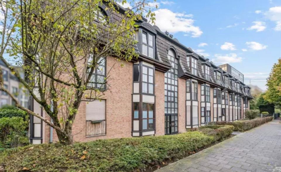 Dachgeschoßwohnung Düsseldorf Stadtbezirk 3 - 3 Zimmer, 110 m&sup2;, 1.800&euro; | Angebot:25647841