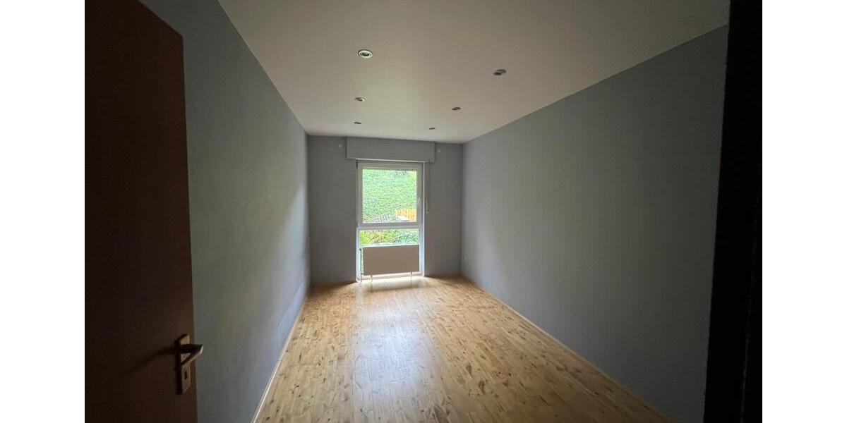 Gepflegtes Reihenendhaus in Ruhiger Lage 7 zimmer