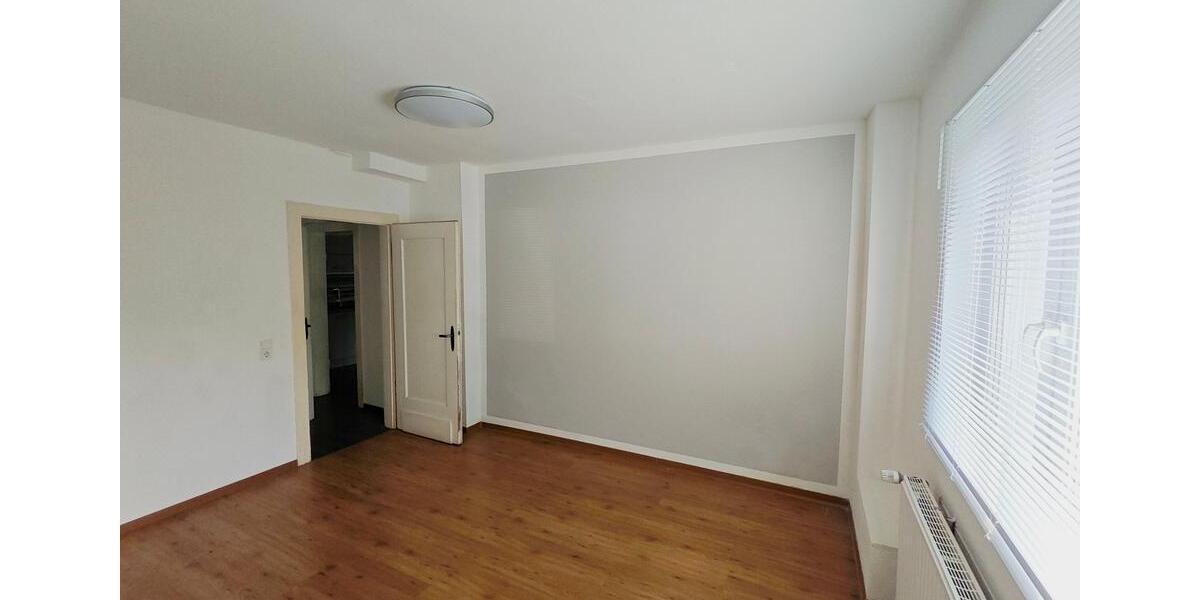 Einfamilienhaus Radevormwald - 3 Zimmer, 130 m&sup2;, 349.000&euro; | Angebot:27225895