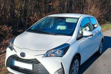 Toyota Yaris 30.400 km 11.700 &euro; Hagen 58093
