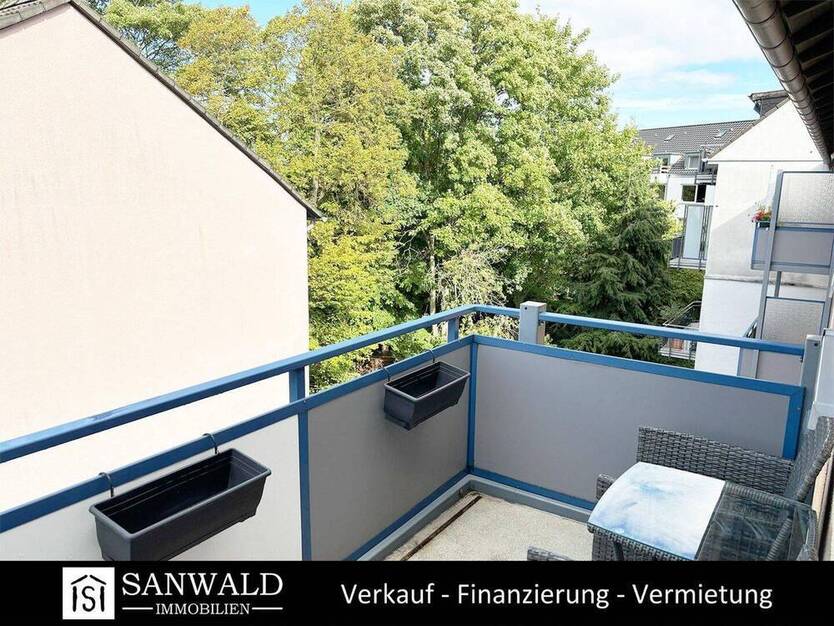 3,5-Zimmer Wohnung mit Balkon in Oberkassel