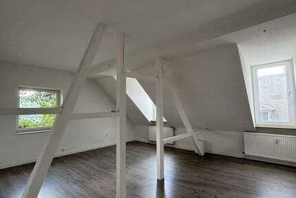Wohnung zum Mieten in Wuppertal 680 € 85 m²