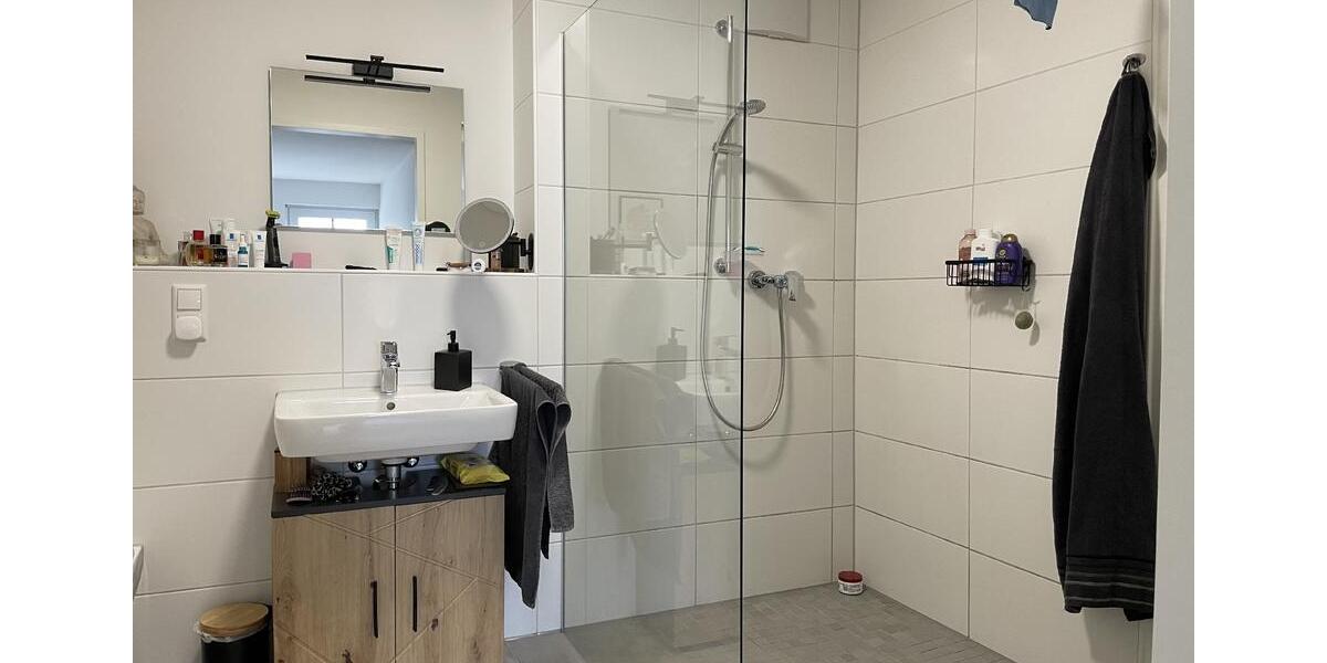 Etagenwohnung Leverkusen Bürrig - 2 Zimmer, 72 m&sup2;, 990&euro; | Angebot:25750083