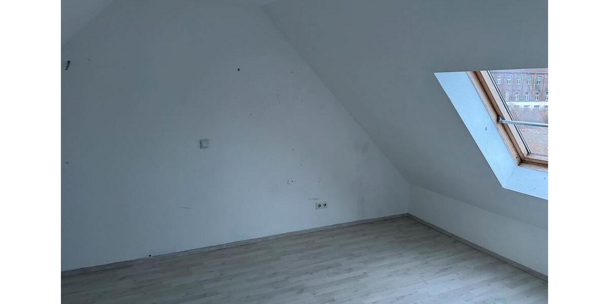 Dachgeschoßwohnung Remscheid Remscheid-Süd - 4 Zimmer, 79 m&sup2;, 169.000&euro; | Angebot:25440967