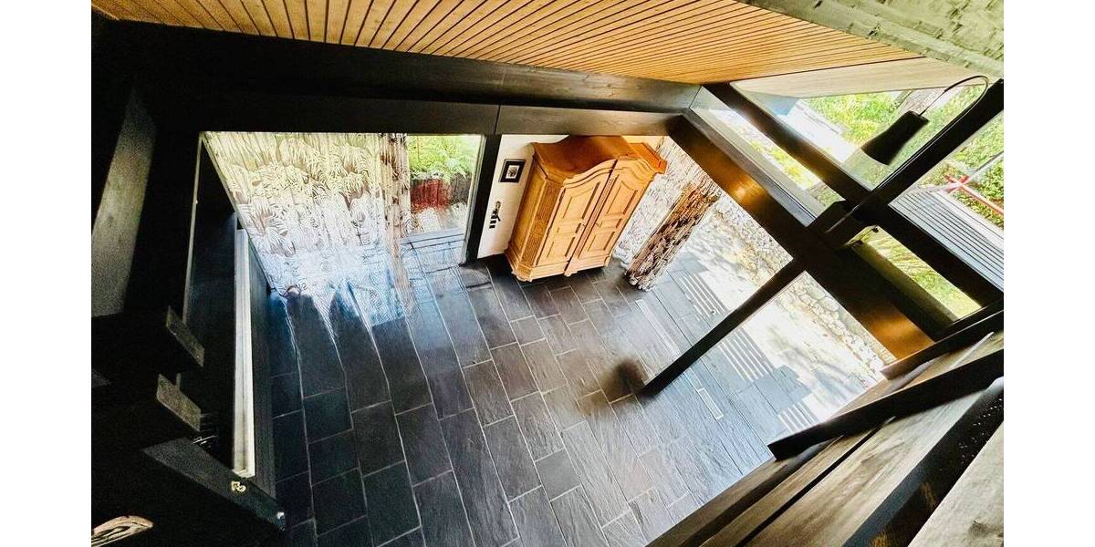 Charmantes Einfamilienhaus (HUF HAUS) mit Doppelgarage, Außenpool und Keller in ruhiger Wohnlage! 7 zimmer